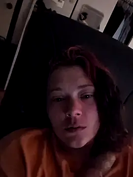 veranoir99 online show from August 6, 7:04 am