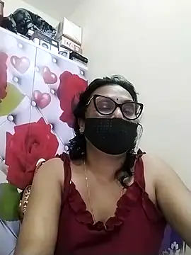 dipikadas34340 online show from August 5, 8:48 pm