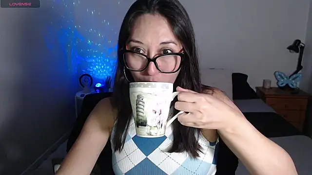 Ninimoon online show from October 13, 4:15 am