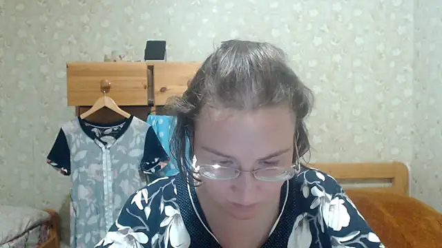 Smart Rose online show from October 3, 9:31 pm