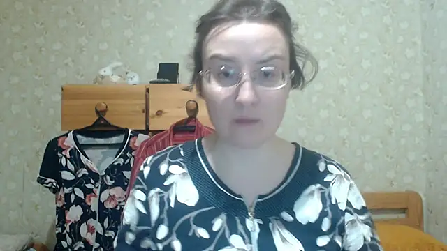 Smart Rose online show from April 13, 7:25 pm