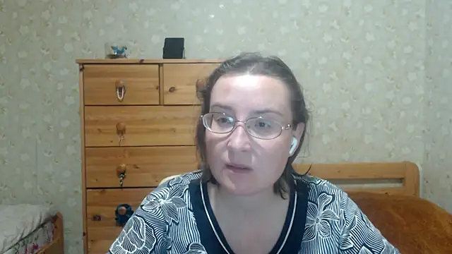 Smart Rose online show from December 18, 10:25 pm