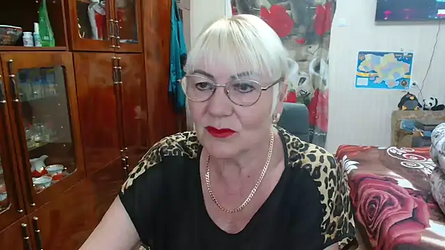 JenaCheim online show from June 2, 5:52 am
