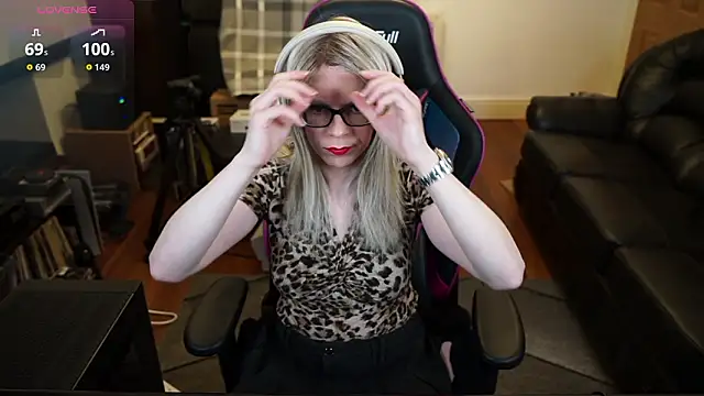 KelseyCobalt online show from February 3, 8:45 pm