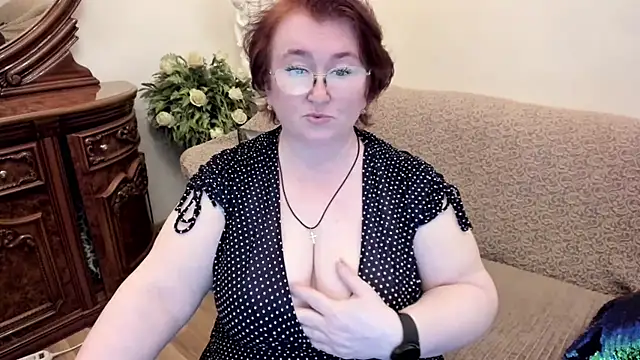 leiamillersonn online show from September 18, 6:06 pm