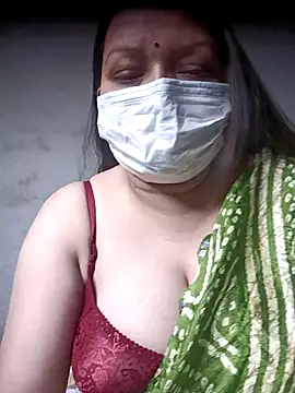 naughtymadam online show from April 25, 5:54 am