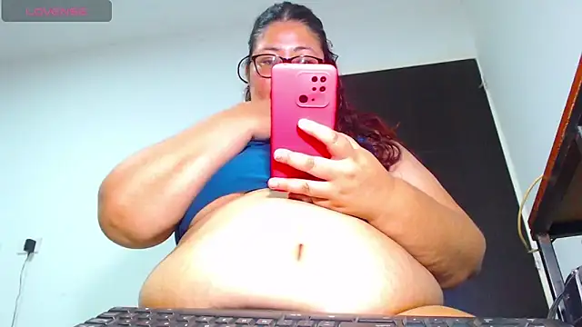 ashelymalefica online show from April 17, 9:50 pm