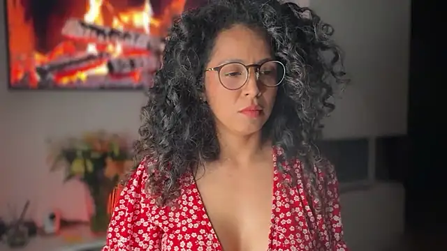 illaroom online show from March 12, 11:40 pm