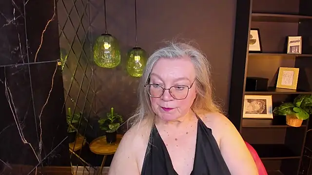 NataliMellow online show from April 18, 1:35 pm