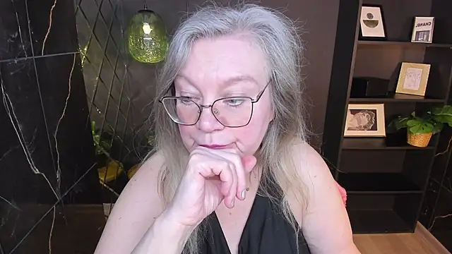 NataliMellow online show from March 10, 1:26 pm