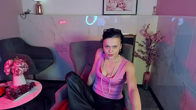 BrandiSweetie online show from November 8, 1:49 pm