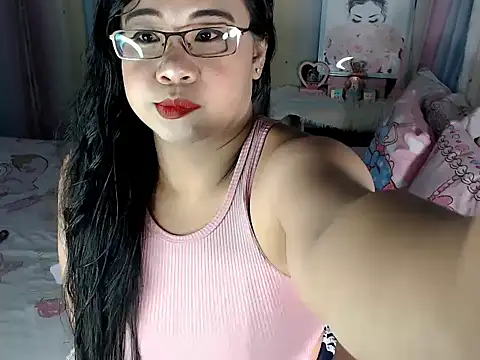 hersheykisses07 online show from February 12, 4:14 am