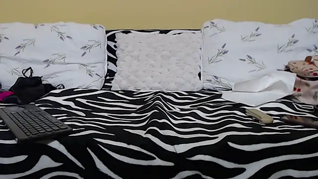 christine33 online show from October 17, 2:42 pm