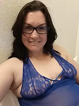 DesreRose online show from July 31, 2:45 am