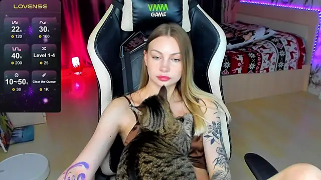 BiMolly online show from October 3, 6:40 am