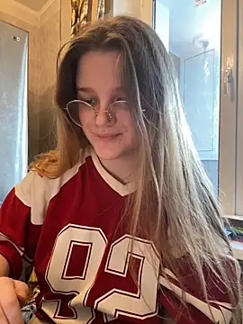 -MimmiLissa- online show from February 4, 6:27 am