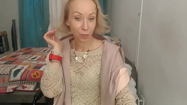 LuxuryNika online show from September 25, 2:16 pm