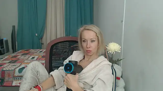 LuxuryNika online show from September 29, 5:51 pm