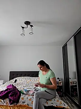 IsabelleCraft online show from March 27, 9:54 am