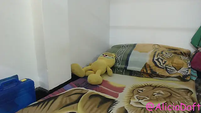 Smoke trip Alicia online show from March 15, 4:47 am