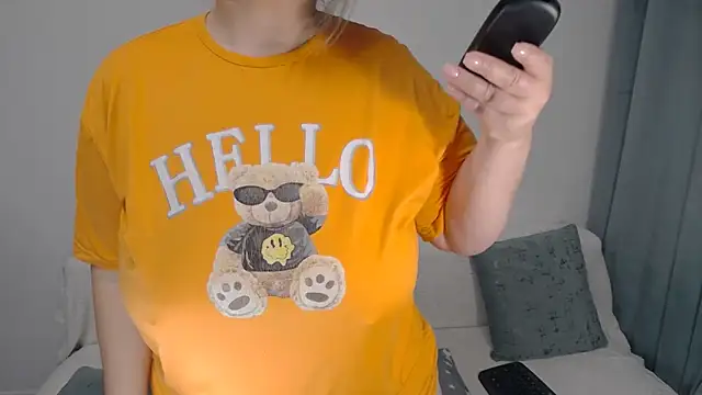 erikaerika online show from October 4, 3:34 am