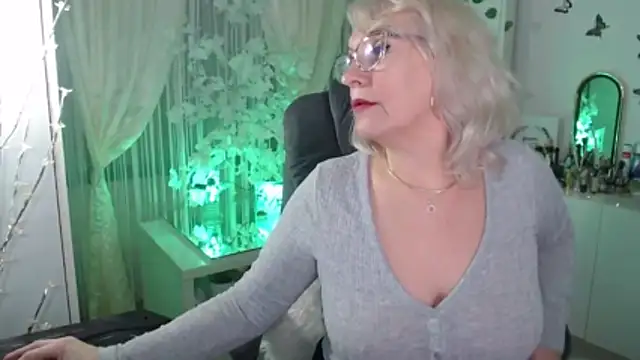 Ghertrude52 online show from February 9, 8:38 am