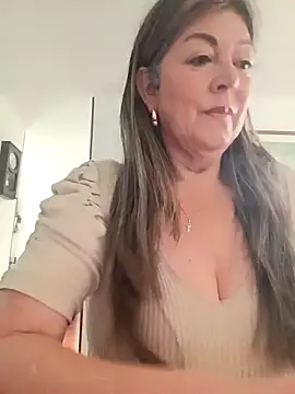 emma tour online show from April 15, 1:22 pm