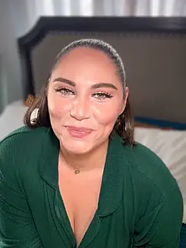 lovely beast online show from February 11, 6:42 pm