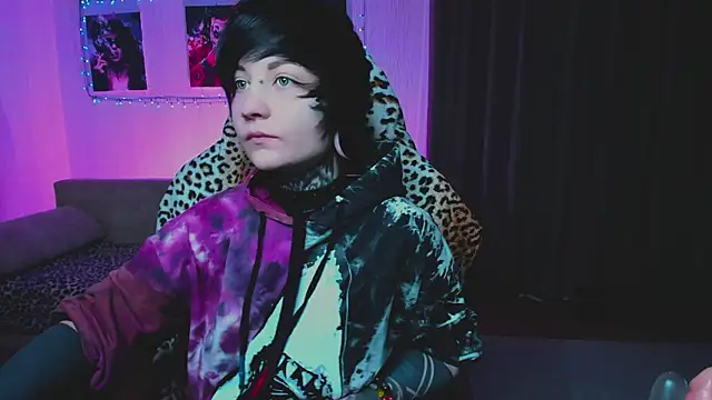 acid trip1l online show from September 21, 8:40 pm