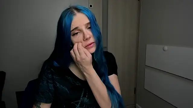 JuliaBusty online show from November 7, 3:50 pm