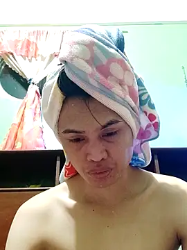 QueenSoreal online show from December 22, 3:59 pm