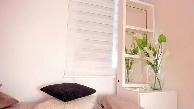 jessiigrey online show from March 13, 8:43 pm