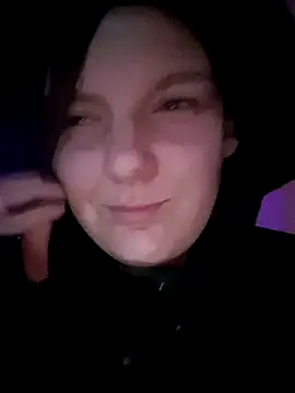 Cutegirlforyou online show from December 19, 8:17 am