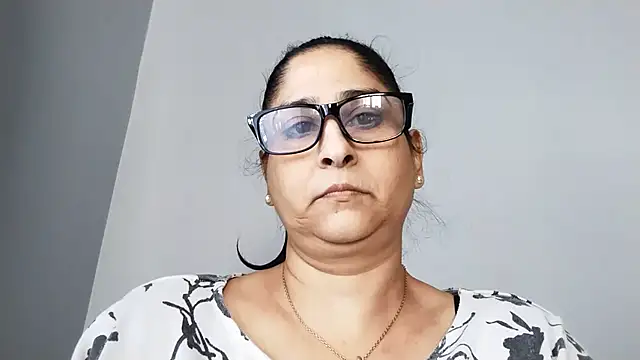 Indiankushy online show from July 27, 9:06 am