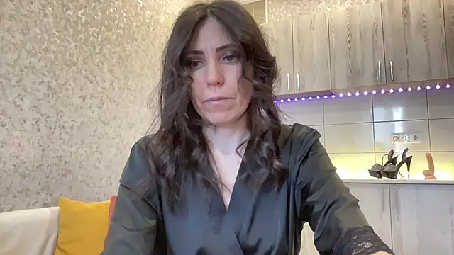 HotyWinter online show from February 12, 9:33 am