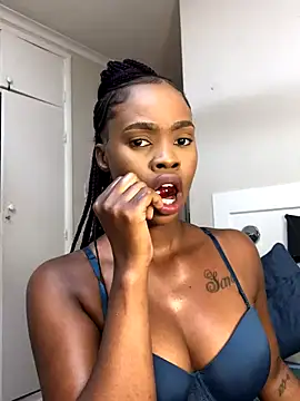 LuciousLips96 online show from September 18, 3:10 pm