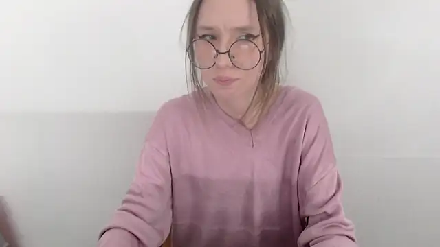  Hanna Moon  online show from April 15, 12:17 pm