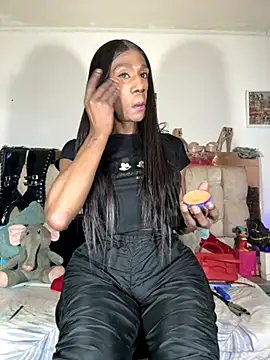 LeilaLopez online show from November 11, 10:29 pm