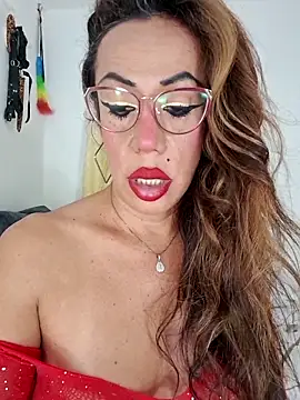 YOURSDEBORA online show from March 12, 8:55 pm