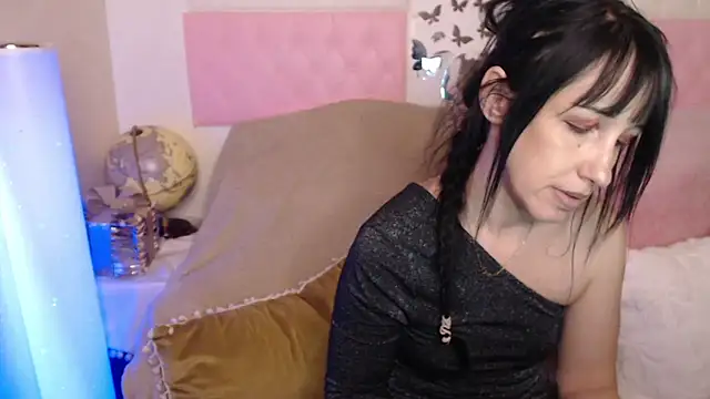 -carla- online show from March 12, 8:28 am