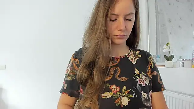 DiamondKay online show from November 19, 8:47 am