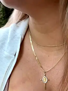 DIANITA 1988 online show from March 13, 6:20 pm