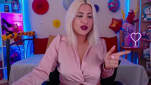 Annie p online show from October 3, 11:54 pm