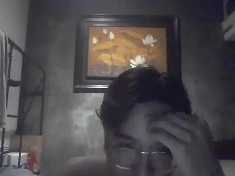 KayNguyenn online show from April 13, 3:24 pm