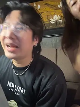 KayNguyenn online show from October 14, 2:25 am