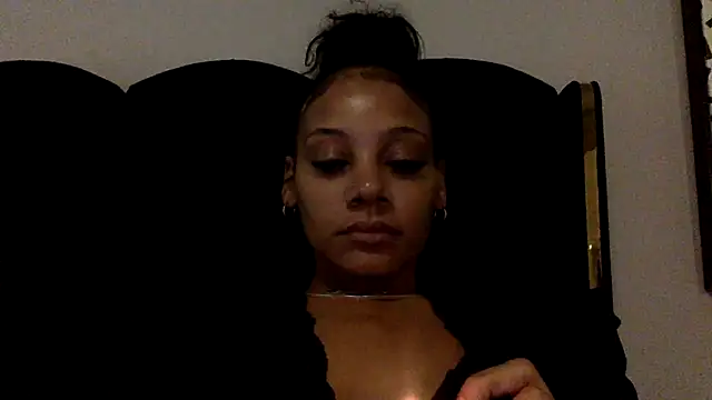 pinksugarxx online show from June 12, 9:12 pm