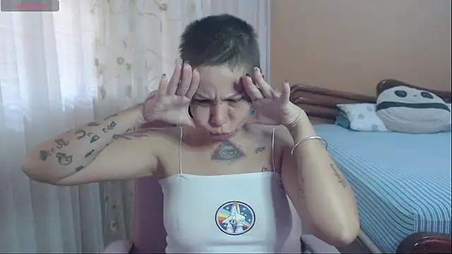 moon cat85 online show from September 17, 2:37 pm