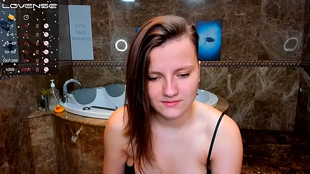 MelindaTin online show from September 14, 1:25 am