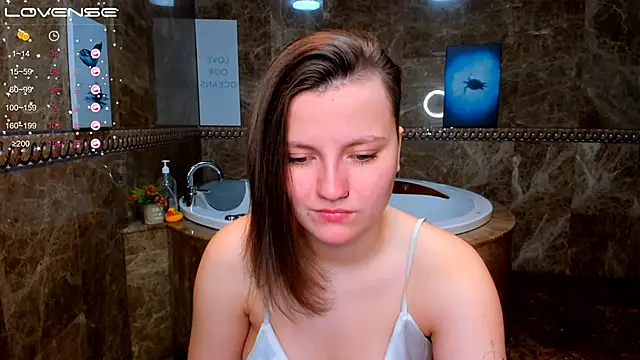 MelindaTin online show from November 30, 12:15 am