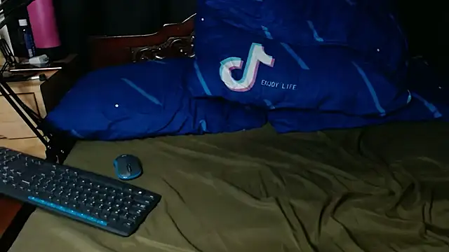 Yukikawaii online show from March 4, 7:37 am